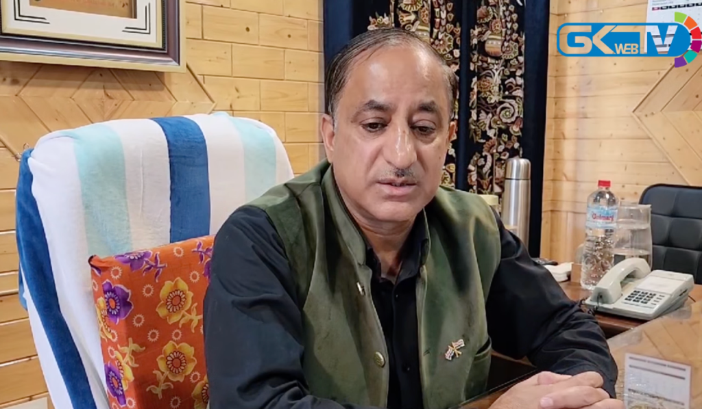 Director Sericulture reviews key schemes, cocoon auction plans