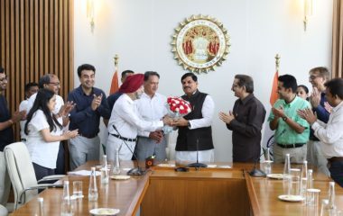 मप्र : सीएम यादव से भोपाल के विभिन्न व्यापारी संघों एवं व्यावसायिक संगठनों ने मुलाकात की