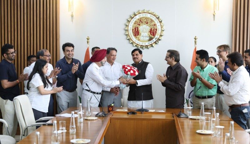 मप्र : सीएम यादव से भोपाल के विभिन्न व्यापारी संघों एवं व्यावसायिक संगठनों ने मुलाकात की