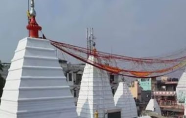 बाबा बैद्यनाथ धाम में छुपा है वास्तु का अद्भुत रहस्य, जानें क्यों खास 3 दरवाजे और जल निकासी
