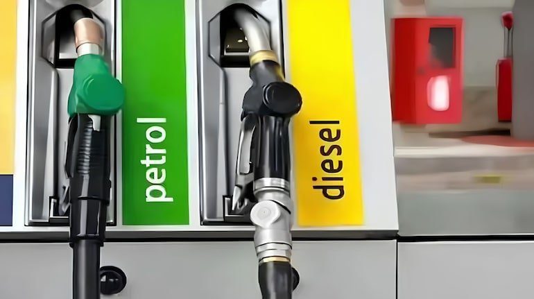 Petrol Diesel Price Today: 17 सितंबर को जारी हुए नए रेट, जानें दिल्ली, मुंबई, लखनऊ समेत प्रमुख शहरों में पेट्रोल-डीजल के ताजा भाव