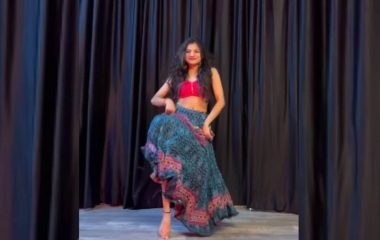 ‘तेरी चुनरिया’ पर घाघरे में लड़की का धमाकेदार डांस, हर स्टेप में दिखा जबरदस्त अंदाज