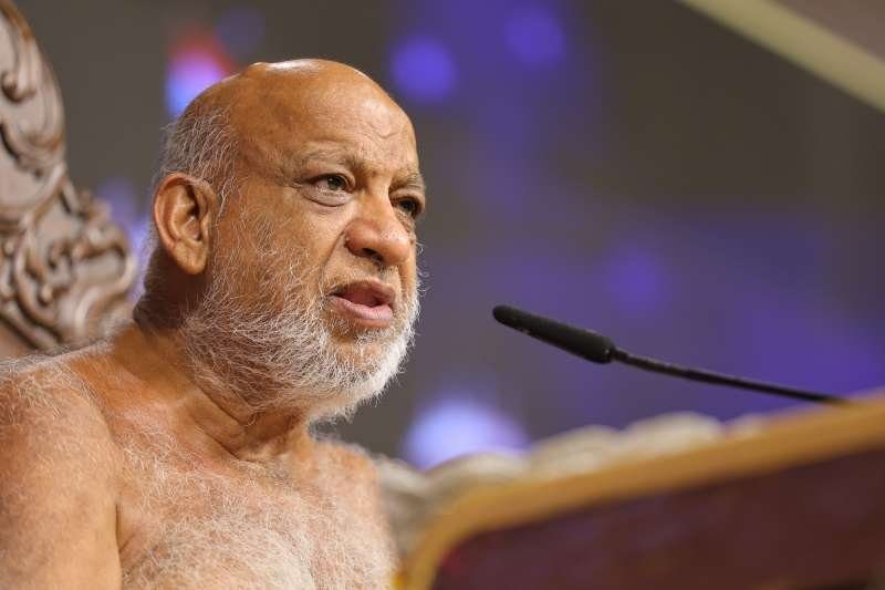 दृष्टिकोण बदलते ही बदल जाती है जीवन की दिशा : मुनिपुंगव श्री सुधासागर जी महाराज