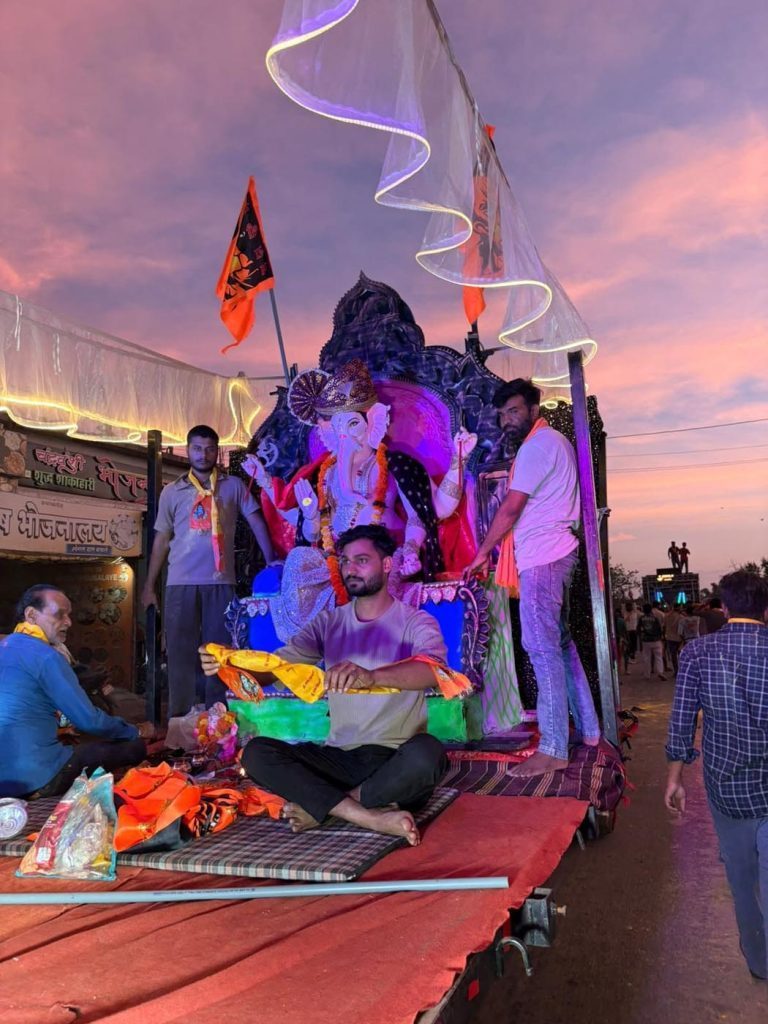 यूफोरिया माइंस पावर मेक लिमिटेड कंपनी ने धूमधाम से किया गणेश विसर्जन, गूंजे गणपति बप्पा मोरया के जयकारे