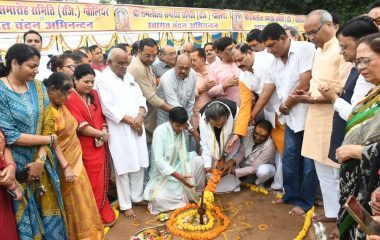 श्रीराम के चरित्र को जन-जन तक पहुंचाने का काम करती है रामलीला