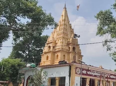 सांपों के पहरे में बसा सुल्तानपुर का प्राचीन मंदिर, जिसकी पंचमुखी शिवलिंग और गुप्तकाल से जुड़ी है कहानी