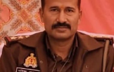 DCM चालक ने सिपाही को कुचलने की कोशिश की:बदायूं में इंस्पेक्टर पर मामला दबाने का आरोप, अफसरों को भनक लगी तो एफआईआर हुई