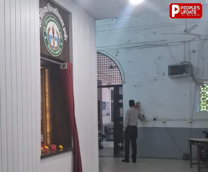 PU Special : समय की परीक्षा में सिस्टम फेल-2: इंदौर, ग्वालियर, जबलपुर के हाल, ऑफिस सुबह 10 बजे से, फिर भी आधे से एक घंटा तक लेट पहुंच रहे अधिकारी-कर्मचारी
