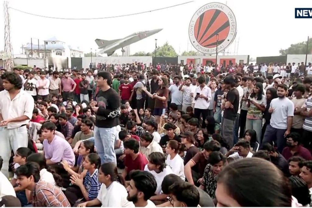 LPU बवाल में गरमाई पंजाब की सियासत: AAP पर चौतरफा वार, सड़क जाम और तोड़फोड़ के पीछे कौन?
