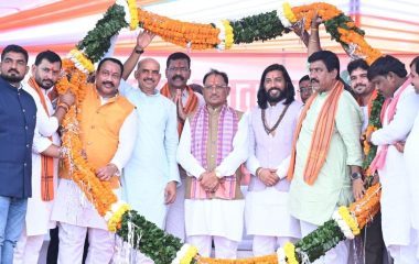 बीरगांव में भगवान विश्वकर्मा पूजा एवं किसान-मजदूर सम्मान समारोह में शामिल हुए मुख्यमंत्री साय