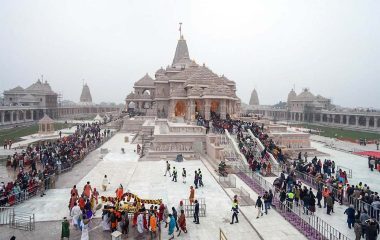 चढ़ावा चोरी का मामला थमेगा नहीं