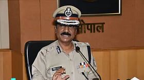 MP में पुलिसकर्मियों पर सख्ती: सोशल मीडिया को लेकर गाइडलाइन जारी, DGP कैलाश मकवाना ने जारी किए 24 नियम