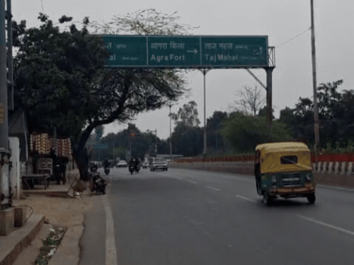 आगरा में सुबह से सूरज की लुका-छुपी:दिन में तेज हवाएं चल सकती हैं, 5 अक्टूबर तक साफ रहेगा मौसम