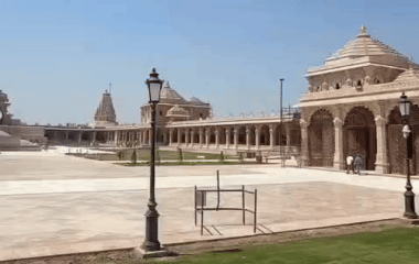 टिन्नू और रिटायर्ड बैंककर्मी सुभाष की अर्जी पर सुनवाई आज:अयोध्या में राम मंदिर चढ़ावा चोरी मामले के आरोपियों की जमानत का प्रकरण