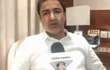 कानपुर में सड़क के गड्ढों पर BJP-MLA सांगा बोले:सवाल उठाने वाले इमरान प्रतापगढ़ी कभी अतीक अहमद को अपना भाई, बाप बताते थे