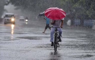 मौसम का बदला मिजाज! कहीं धूप तो कहीं गरजेंगे बादल, इन शहरों में बारिश की चेतावनी