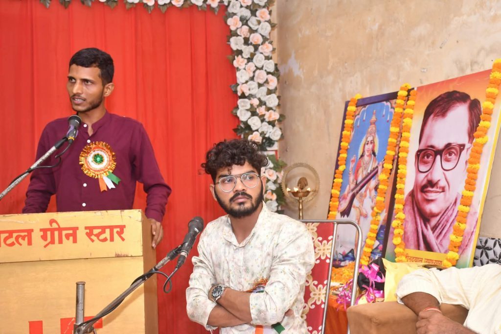 दुद्धी में पंडित दीनदयाल उपाध्याय की 110वीं जन्मजयंती पर भव्य काव्य संध्या में नवांकुर देशभर के कवियों ने बांधा समां