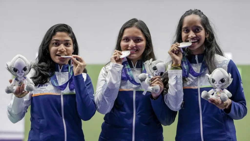 Asian Games Live: पहले दिन भारत ने जीते दो मेडल, दूसरे दिन IND vs PAK मुकाबले पर नजर