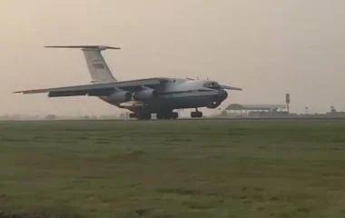 नोएडा एयरपोर्ट पर पहली बार उतरे रूस के 3 मिलिट्री प्लेन,IL-76 भी शामिल, पुतिन के भारत दौरे से क्या कनेक्शन?