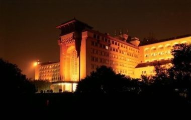 दिल्ली के अशोका होटल में ठहरना खास अनुभव, मुकेश अंबानी समेत कई दिग्गजों की पसंद