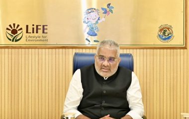 केंद्रीय मंत्री भूपेंद्र यादव ने दिल्ली में 11 क्षेत्रीय कार्यालयों के अधिकारियों और वैज्ञानिकों की समीक्षा बैठक की अध्यक्षता की