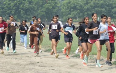 Jind News: रेड रन में दौड़े युवा, नशे से दूर रहने का दिया संदेश