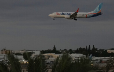 FlyDubai विमान को हादसे से बचाने वाले रहस्यमयी पायलट कौन थे? कैप्टन स्मित के घायल होने के बाद संभाला था मोर्चा