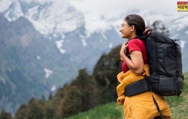 Solo Travel Tips: सोलो ट्रैवल करने वाली लड़कियों को बैग में जरूर रखनी चाहिए ये 4 चीजें