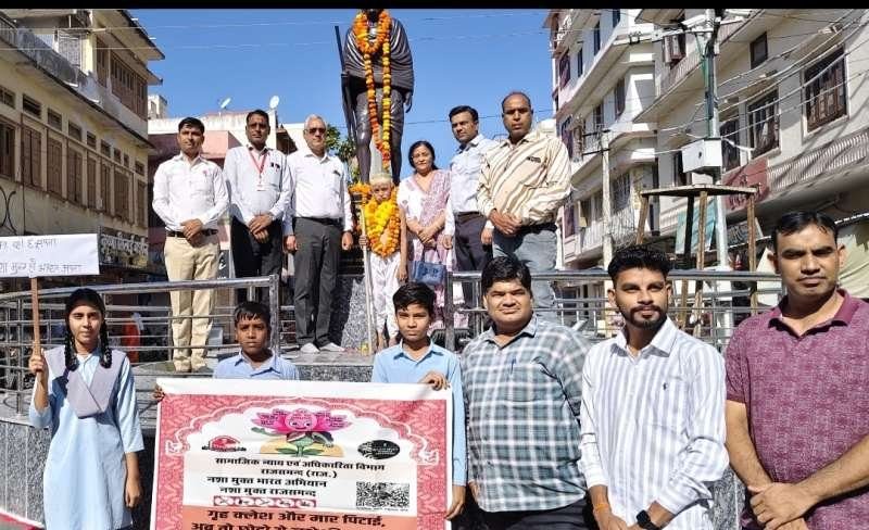 Amet News : गांधी जयंती पर छात्रों ने निकाली नशामुक्ति रैली, एसडीएम ने दिलाई शपथ