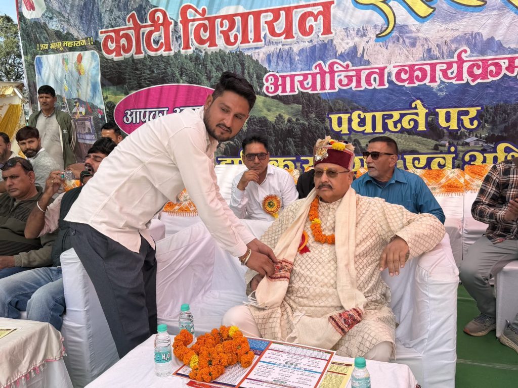 सिमोग में दशहरा पर्व समारोह में शामिल हुए संस्कृति मंत्री महाराज