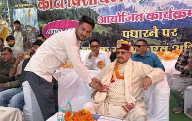 सिमोग में दशहरा पर्व समारोह में शामिल हुए संस्कृति मंत्री महाराज