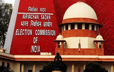 चुनावी लोकतंत्र बहाल करने के लिए सर्वोच्च न्यायालय को निर्णायक कदम उठाने होंगे
