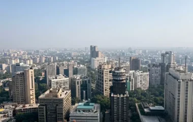 दिल्ली- बादलों के बीच सुहाना हुआ मौसम, पर ‘खराब’ श्रेणी में बनी हुई है हवा की गुणवत्ता, जानें AQI के ताजा आंकड़े|