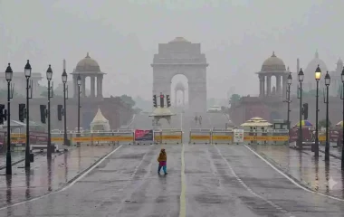 दिल्ली मौसम और Pollution अपडेट: आज होगी मध्यम बारिश, जानिए आपके इलाके में कितना है AQI का स्तर|