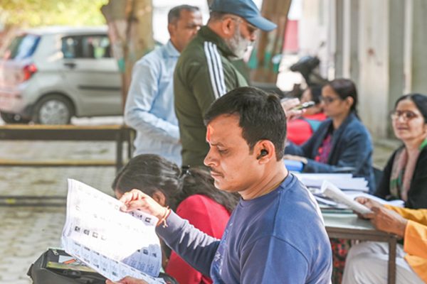 85,854 फॉर्म-7 स्वतः तैयार कर मतदाताओं के नाम काटने का दावा भ्रामक: यूपी चुनाव आयोग