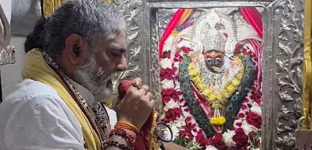 महानवमी पर मां शारदा शक्तिपीठ धाम में मां सिद्धिदात्री के स्वरूप की विधि-विधान से की गई पूजा-अर्चना