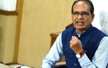 बुधनी में बुलडोजर कार्रवाई पर शिवराज सख्त, मुख्य सचिव को लगाया फोन, CM से चर्चा करने की कही बात