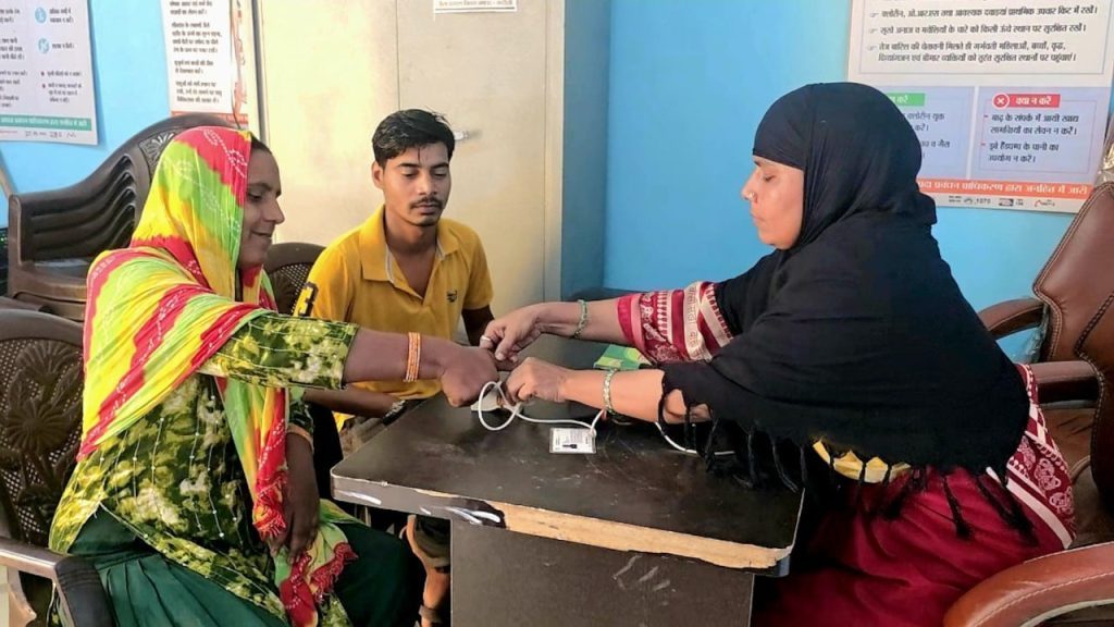 डोर-टू-डोर बैंकिंग की सुविधा… ‘BC सखी’ योजना से आत्मनिर्भर बनीं UP की महिलाएं