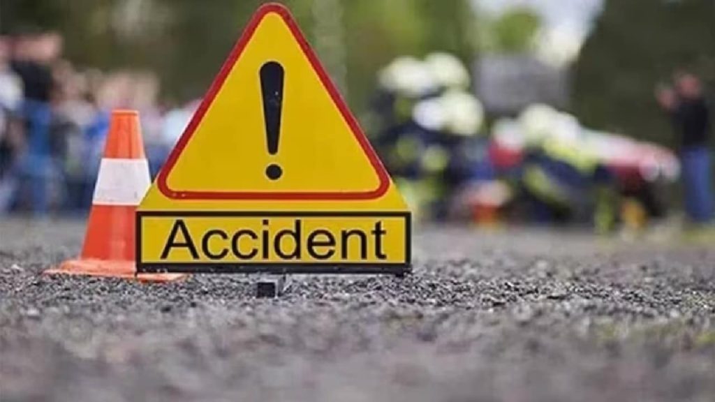 जयपुर में दर्दनाक हादसा, बस-ट्रक की टक्कर में 3 की मौत, 20 घायल