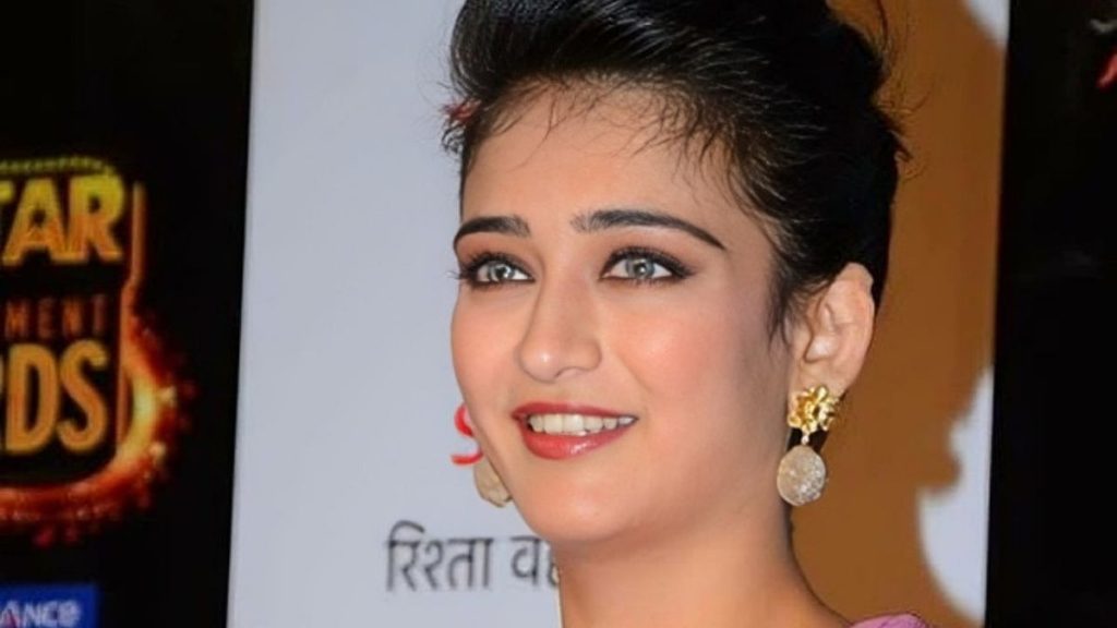 खूबसूरती और सुपरस्टार पिता भी नहीं आए काम, अमिताभ बच्चन संग डेब्यू के बाद भी अक्षरा हासन की नहीं चमकी किस्मत