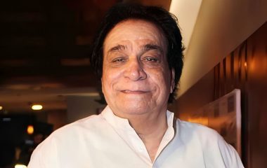 Kader Khan Career: विलेन बनकर डराया, कॉमेडी से हंसाया और डायलॉग्स से जीते दिल, ऐसा रहा दिग्गज कादर खान का सफर