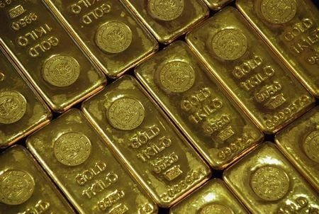 महंगाई डेटा के बाद सोने में गिरावट से उबरा, Fed दर वृद्धि की संभावना बढ़ी