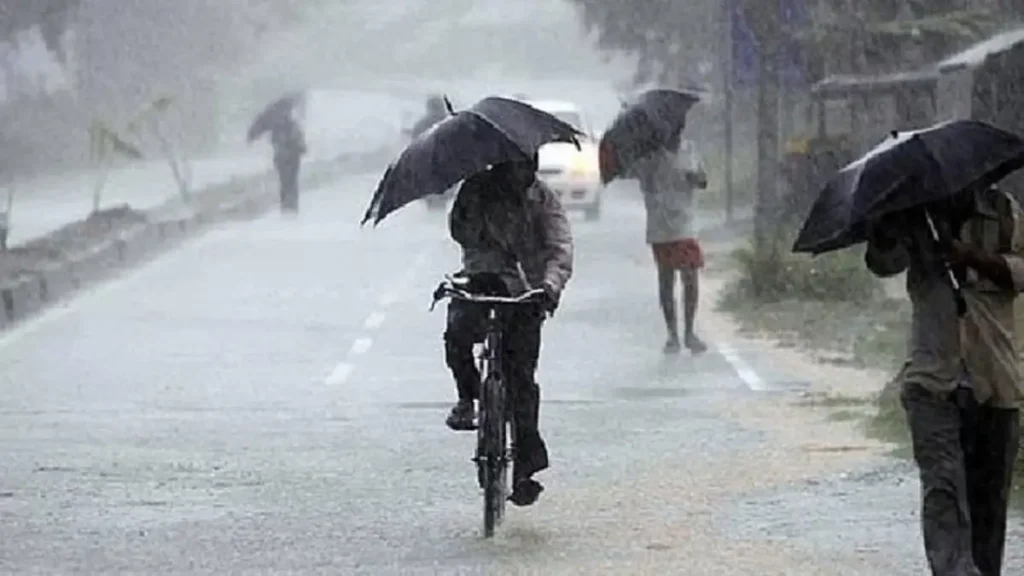 MP Weather: मानसून की विदाई के बाद भी बारिश, 21 जिलों में आंधी का अलर्ट; 4 दिन बदला रहेगा मौसम