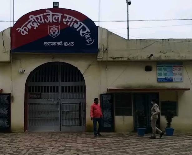 सागर जेल में मुख्य आरोपी की तबीयत बिगड़ी, वेंटिलेटर पर पहुंचने के बाद मारपीट को लेकर चर्चा तेज