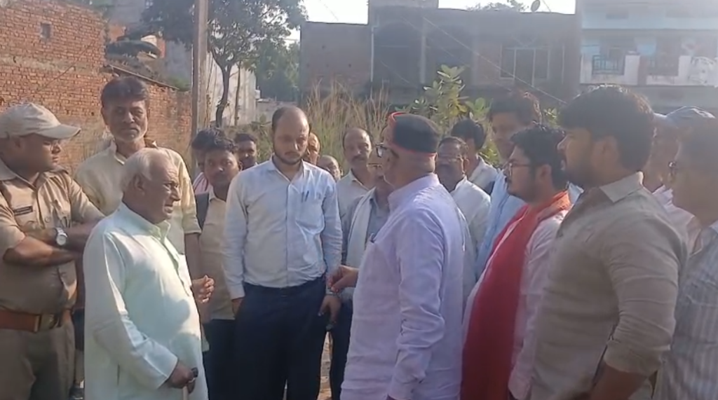 90 साल पुराने संस्कृत महाविद्यालय पर चला बुलडोजर, अब जांच करने पहुंचे अधिकारी!