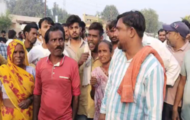 ग्वालियर शीतला माता मंदिर हादसा: पीड़ित परिजनों ने पोस्टमार्टम हाउस के बाहर किया हंगामा, प्रशासन पर लगाए गंभीर आरोप