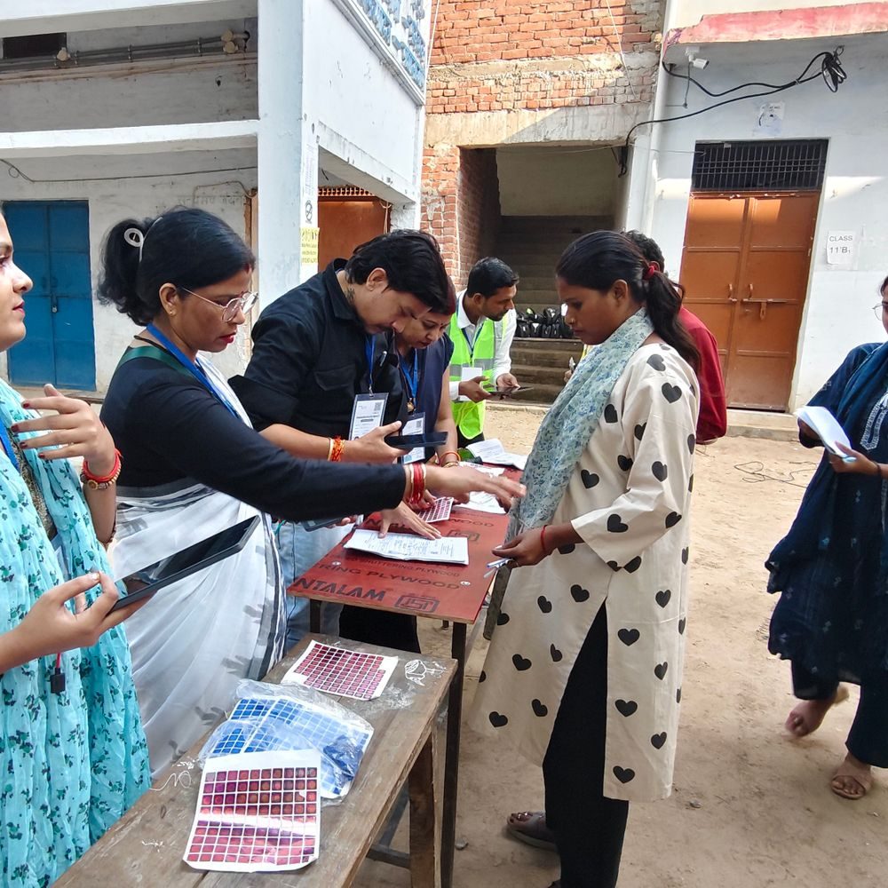 कौशांबी में PET परीक्षा आज से शुरू:13 केंद्रों पर दो पालियों में होगी, ट्रिपल लेयर चेकिंग के बाद मिलेगी एंट्री