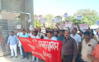 Basti News: डग्गामारी के खिलाफ रोडवेज कर्मियों ने किया मार्च, सीएम को भेजा ज्ञापन