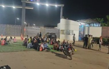 बिहार-छत्तीसगढ़ के मजदूरों में टकराव, अडानी फैक्ट्री में भारी बवाल