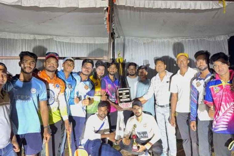 चैलेंजर कप का रोमांचक मुकाबला, आरंग ने नगरी को 1 रन से हराकर जीता खिताब, विजेता को 40 हजार व ट्रॉफी, उपविजेता 20000 और कप से सम्मानित